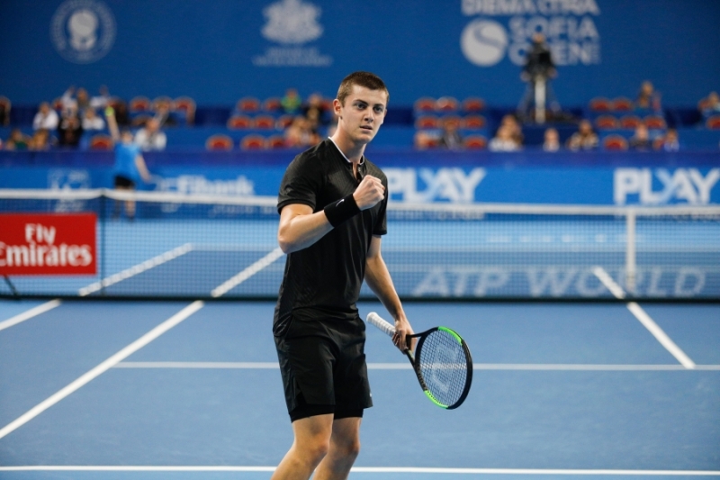 Лазаров в топ осем на турнир в Доха