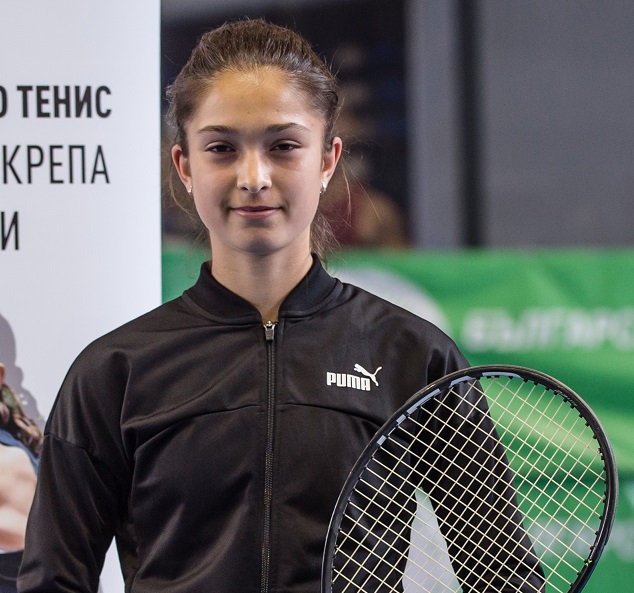 Михаела Цонева в топ 4 в Турция