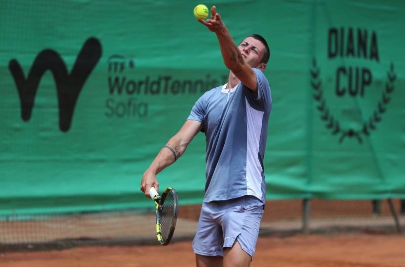 Лазаров с обрат на старта на турнир в Румъния