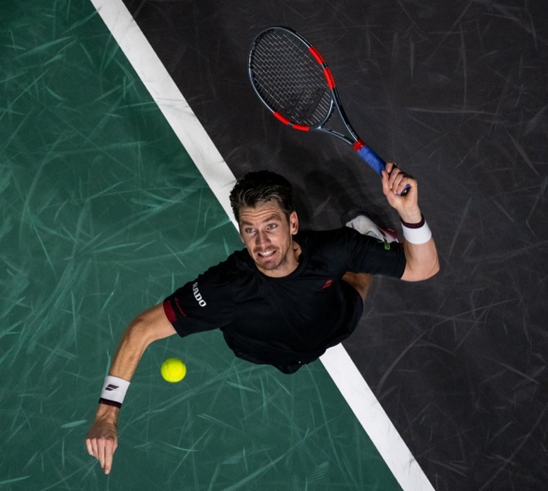 Карлос Алкарас отпадна на старта в Париж