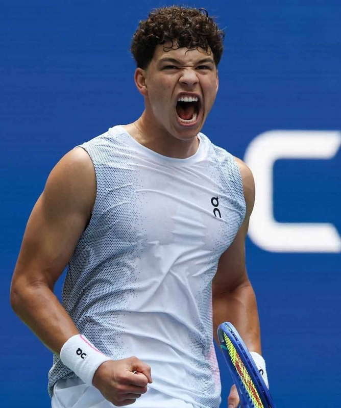 Шелтън и Де Минор се класираха за ATP Finals 2025. Рубльов и Фриц отпаднаха от Париж