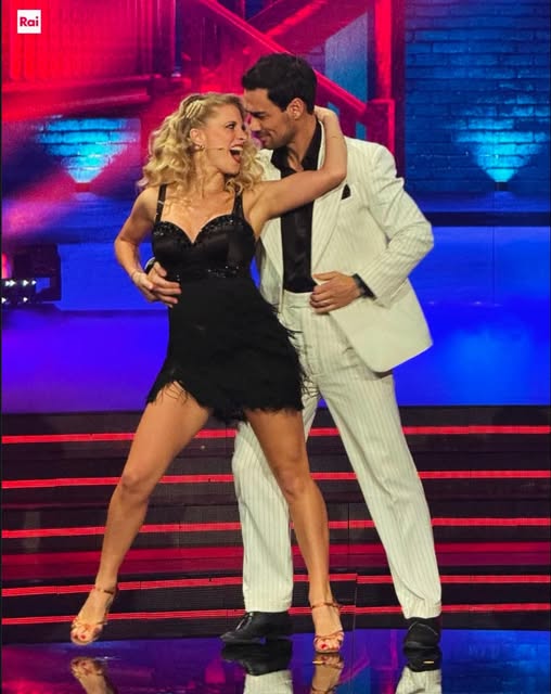 Фабио Финини танцува на Майкъл Джексън (видео)