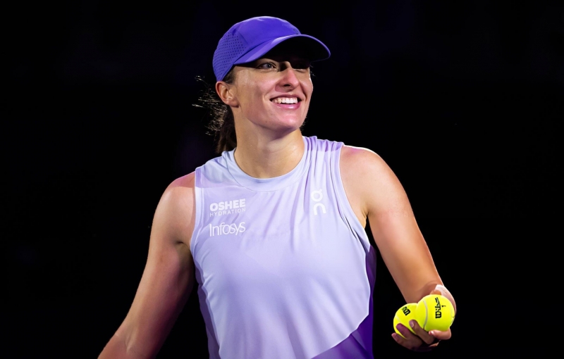 Швьонтек и Рибакина с победи на старта в Рияд