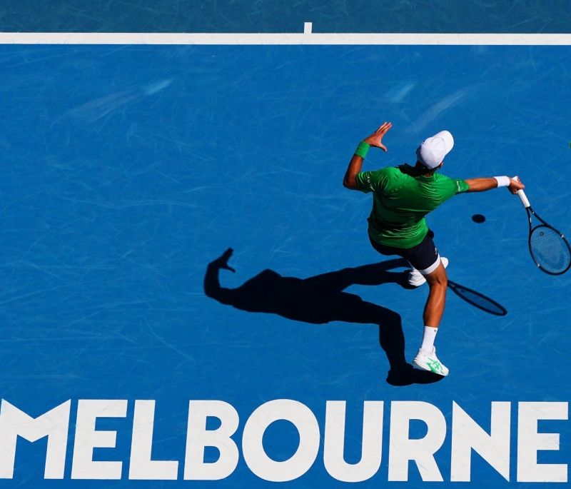 Джокович доминира и продължава напред на Australian Open