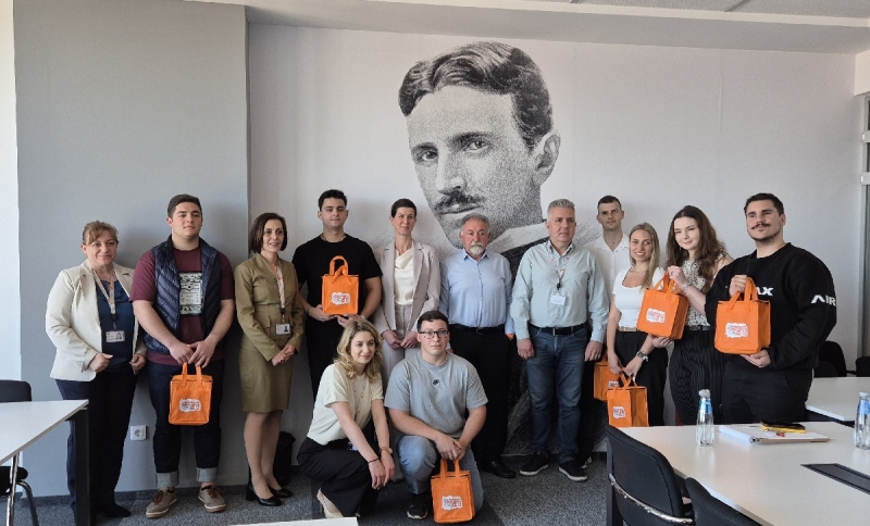 Електрохолд предоставя 7 стипендии на студенти по програмата M.O.V.E.