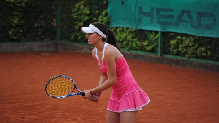 Джулия Терзийска отпадна на четвъртфинал на "Ориндж Боул"