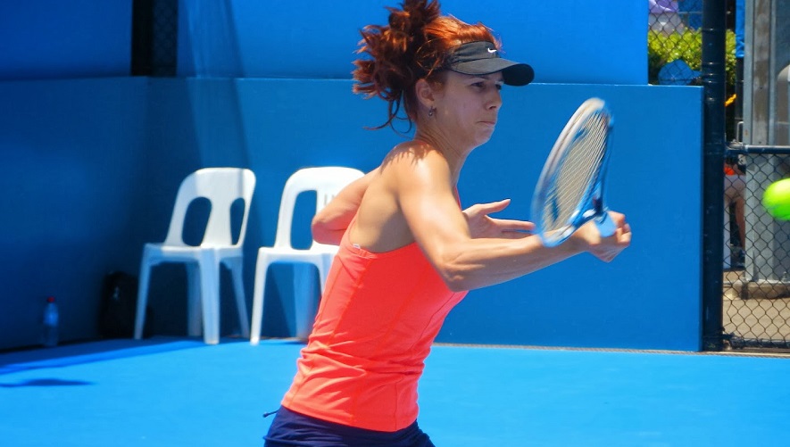 Пиронкова с нова блестяща победа и полуфинал в Сидни
