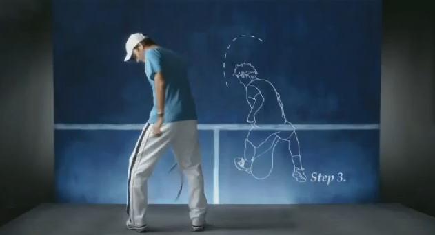 ВИДЕО: Федерер разкрива тайната на гениалния си удар между крака