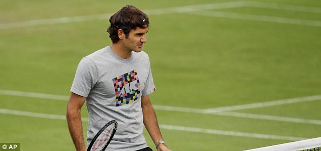 Федерер с първа тренировка на трева, Надал... отново на клей (видео)