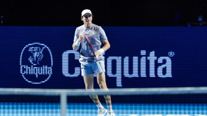 Триумф за Жоао Фонсека на турнира в Базел