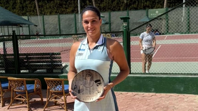 Шиникова се класира за полуфиналите на двойки в Чехия