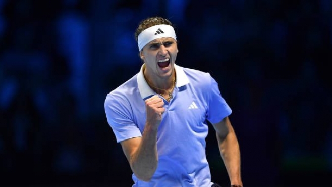 Александър Зверев започна с победа на Финалите на ATP
