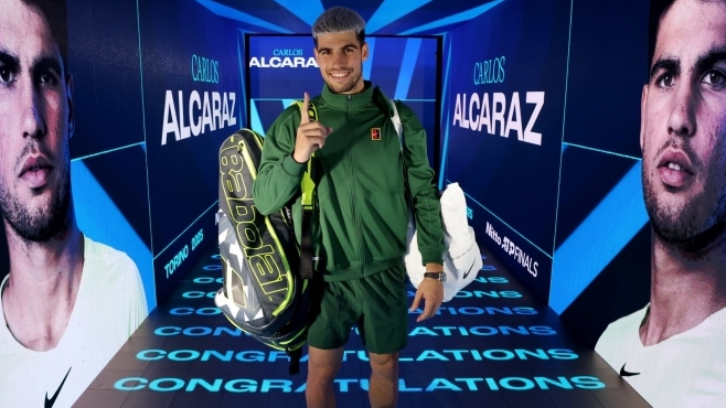 Алкарас победи Музети и си осигури първото място в края на годината. Де Минор се класира за полуфиналите на Nitto ATP Finals