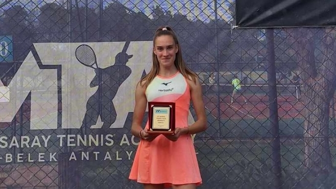 Глушкова с победа в Гърция, Денчева и Спасова отпаднаха