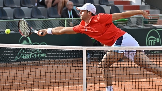 Донски се класира за финала на двойки на турнира от сериите Чалънджър 100 в Мая 