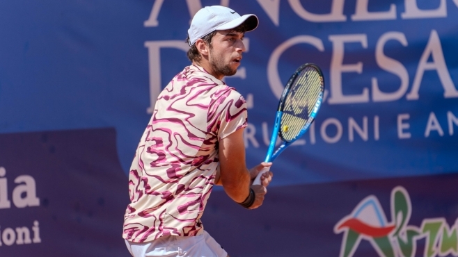 Адриан Андреев и Диан Недев се класираха за втория кръг на сингъл в Анталия