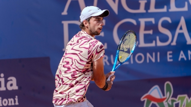 Андреев отпадна на четвъртфиналите след маратонски дуел