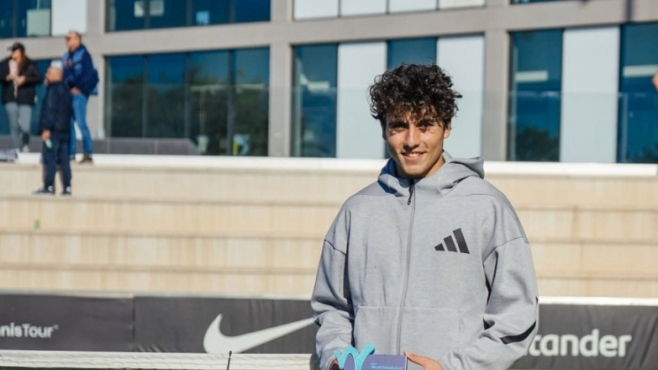 Иван Иванов загуби финала в Манакор