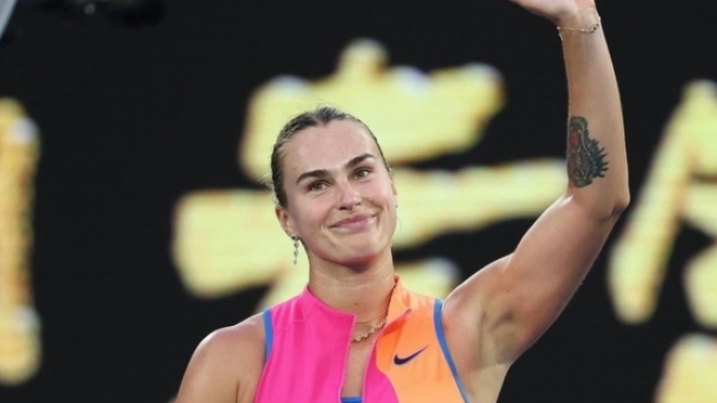 Сабаленка с успех в два тайбрека, Гоф с обрат и победа. Паолини е аут