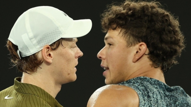 Шампионът Синер запълни финалното каре