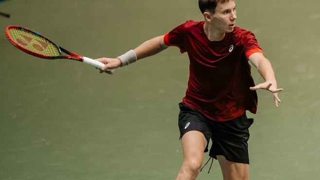 Радулов ще играе ба четвъртфиналите на сингъл в Анталия