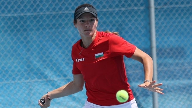 Лиа Каратанчева и Диан Недев са полуфиналисти на двойки на турнири в САЩ
