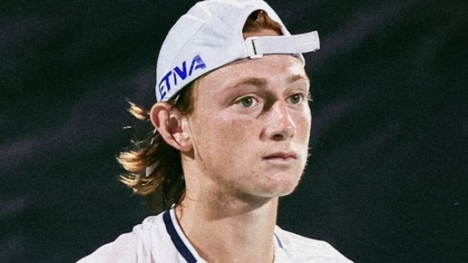 След Фонсека №91 в света Бусе отстрани и Беретини в Рио