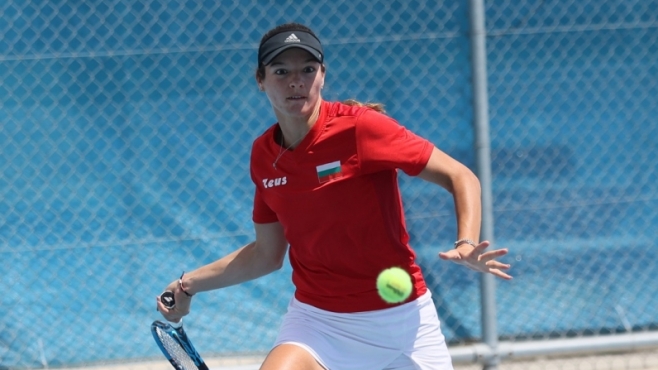 Лиа Каратанчева с успех в квалификациите на WTA 500 турнир в Мексико