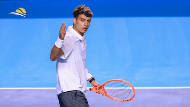 Коболи срещу Тиафо на финала в Акапулко