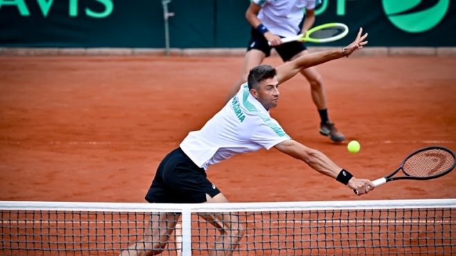 Донски е на прага на нов финал на двойки в Руанда