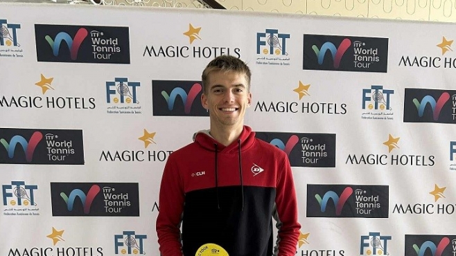 Нестеров отпадна на четвъртфиналите в Херсонисос, но продължава на двойки