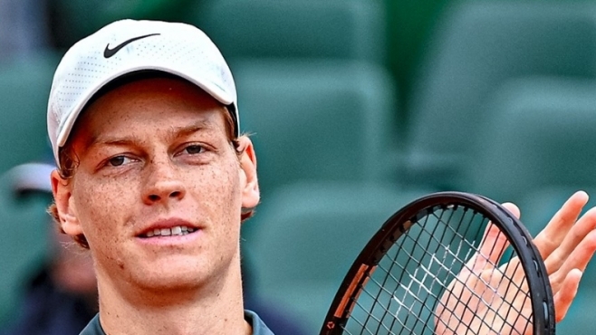 Яник Синер даде сет, но е на четвъртфинал