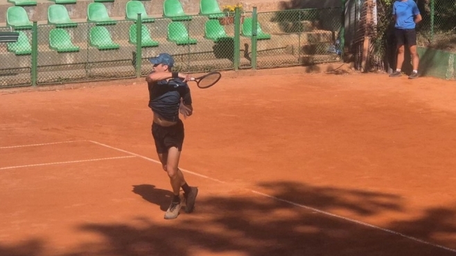 Александър Донски загуби на единично на старта на квалификациите в Острава