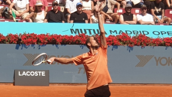 Медведев изравни Григор в Мадрид, Циципас разказа за тежкия период 