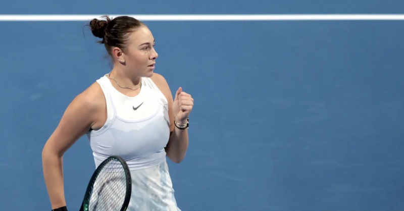 Анисимова с обрат над Швьонтек и място на полуфиналите в Рияд