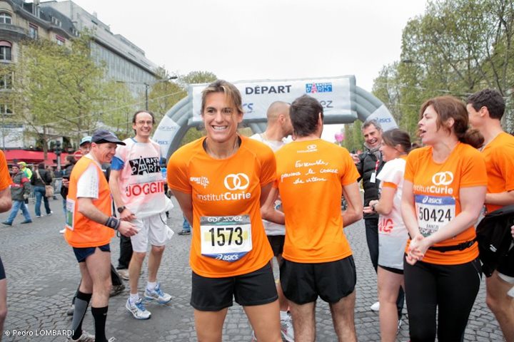 Амели Моресмо се впусна в популярния парижки маратон