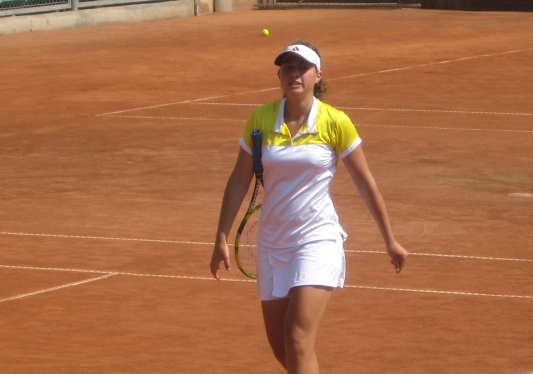 Вивиан Златанова на четвъртфинал в Италия!