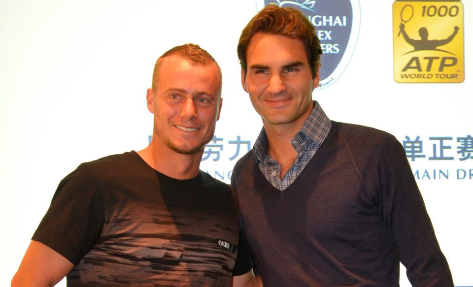 Роджър Федерер е на победа от оставaне на върха