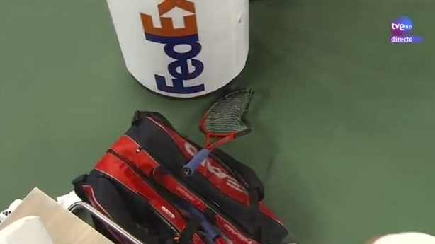 ВИДЕО: Как се чупи тенис ракета? Показно от Ноле и Мъри
