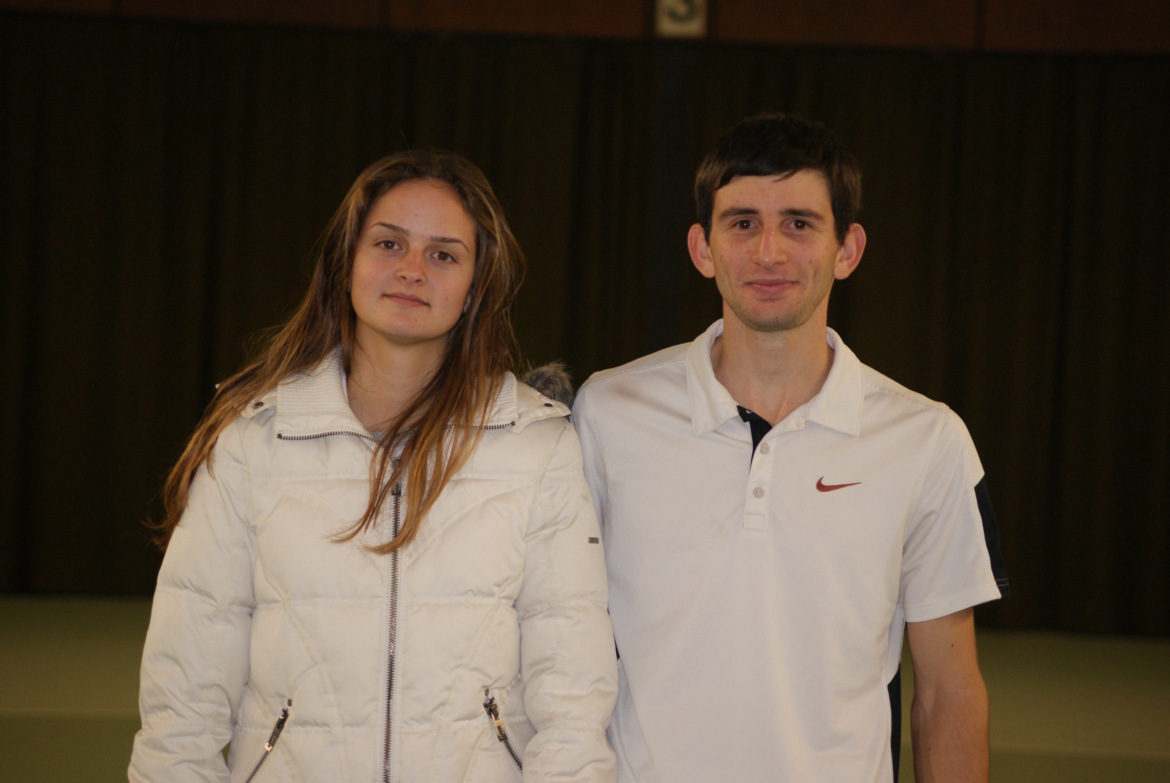 Лазов и Ботушарова започнаха 2013 година с победи