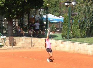 Четиримата български тенисисти са на полуфинал в Банкя