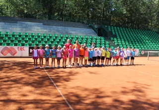 Започна тренировъчен лагер по програмата на БФТ "Тенис 10"