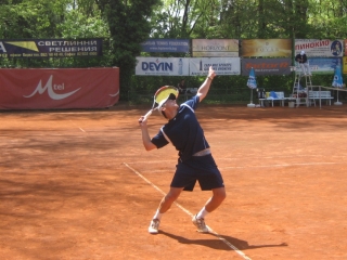 Тихомир Грозданов блести на турнира във Варна