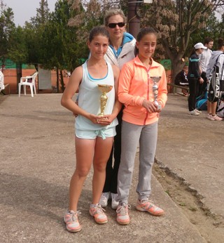 Водачите в схемите победиха в Пазарджик