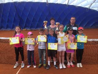 Пугач и Танева спечелиха турнира на "зелен" корт на ТК "Бриз"