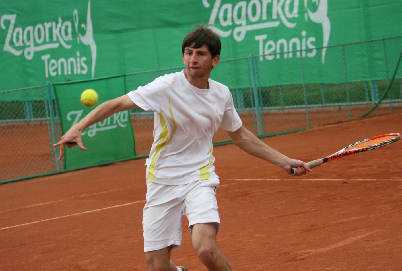 Александър Лазов на победа от втори пореден финал