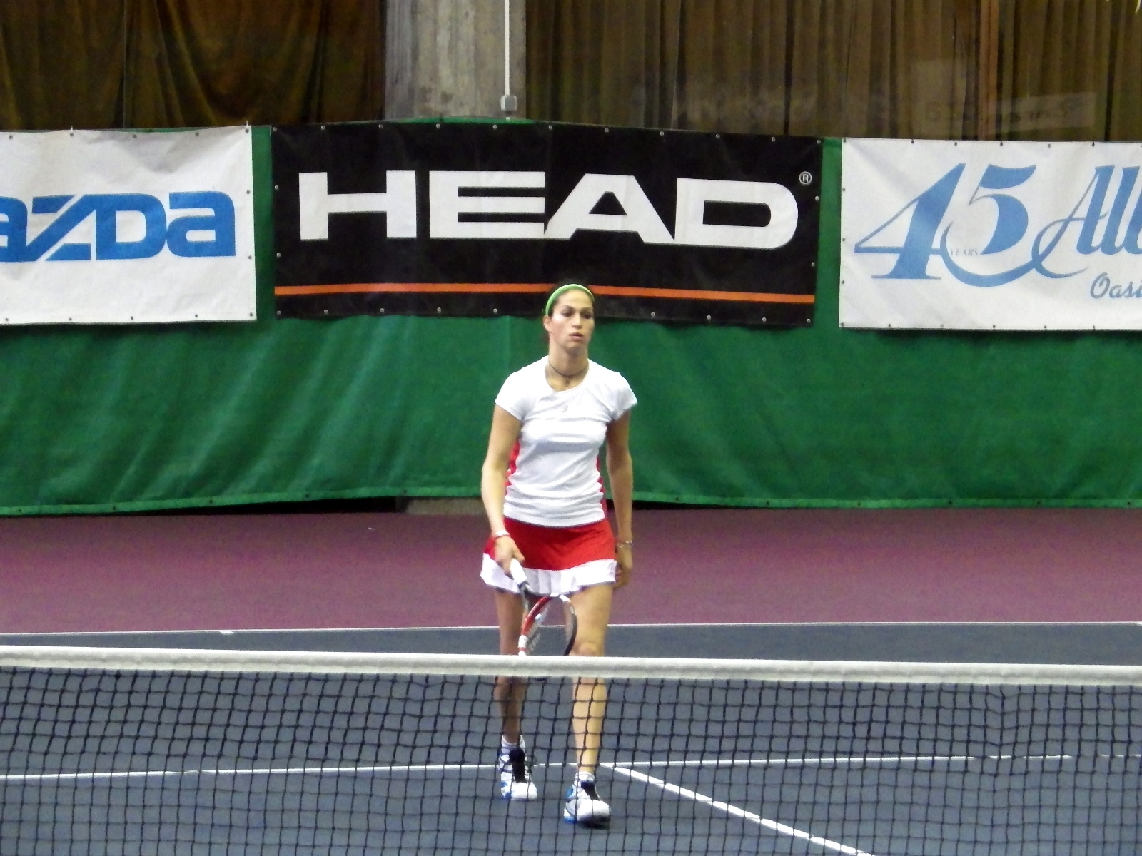 Шиникова на финал срещу партньорката си на двойки
