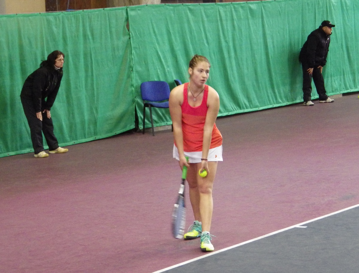 Габриела Михайлова на осминафинал в Адана