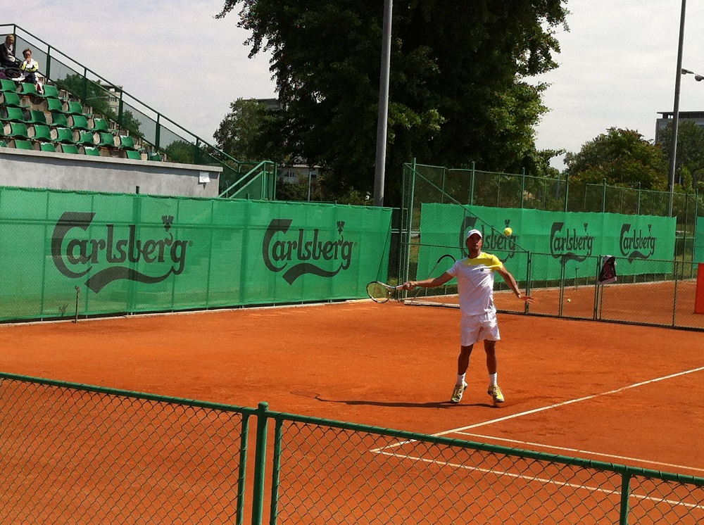 Мико Кузманов на полуфинал в Тунис