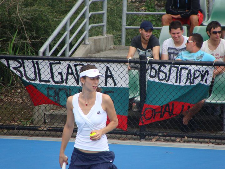 Пиронкова спази "традицията" на Australian Open (видео)
